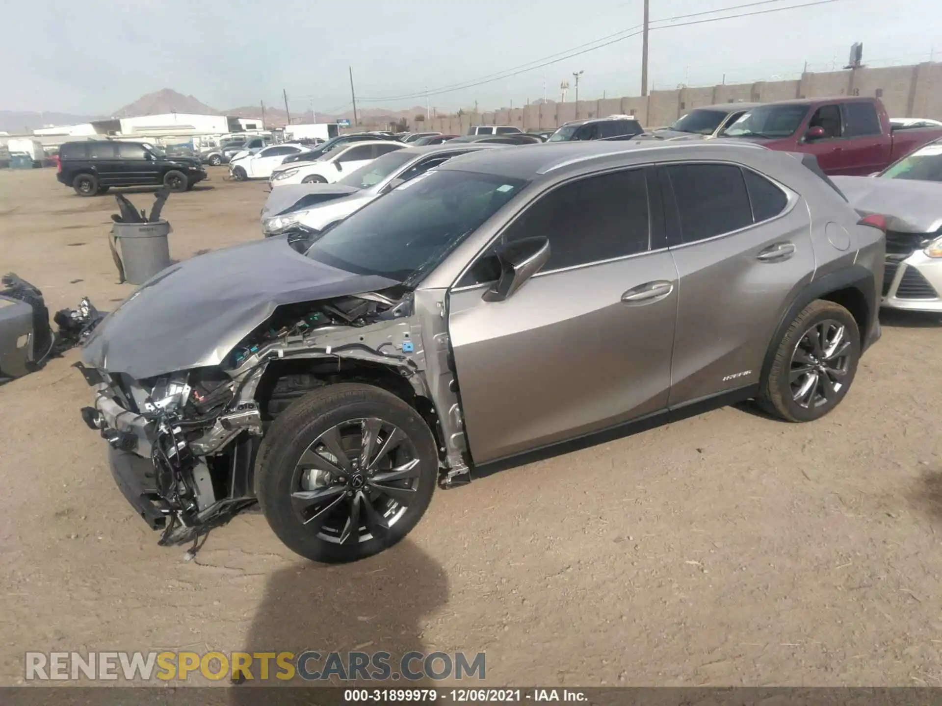 2 fotografías del automóvil dañado JTHE9JBH8M2049184 LEXUS UX 2021