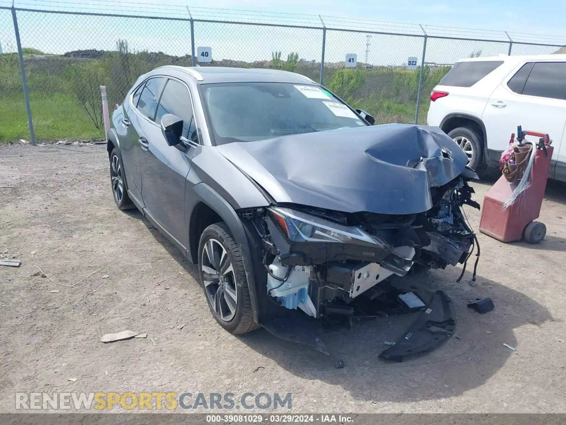 1 Photograph of a damaged car JTHX3JBH3M2036322 LEXUS UX 2021
