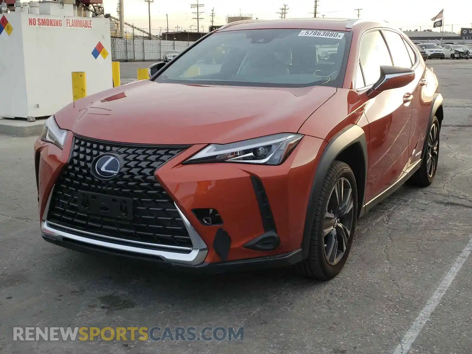 2 Фотография поврежденного автомобиля JTHP9JBH3L2027388 LEXUS UX 250H 2020