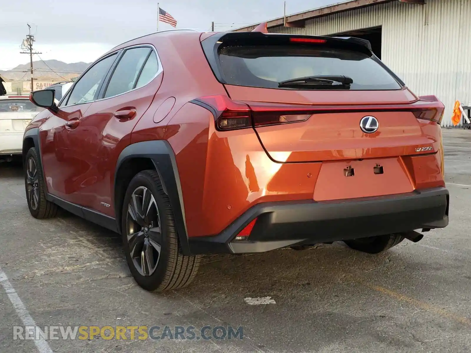 3 Фотография поврежденного автомобиля JTHP9JBH3L2027388 LEXUS UX 250H 2020