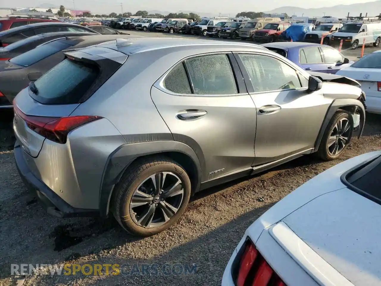 3 Photograph of a damaged car JTHP9JBH5L2021074 LEXUS UX 250H 2020