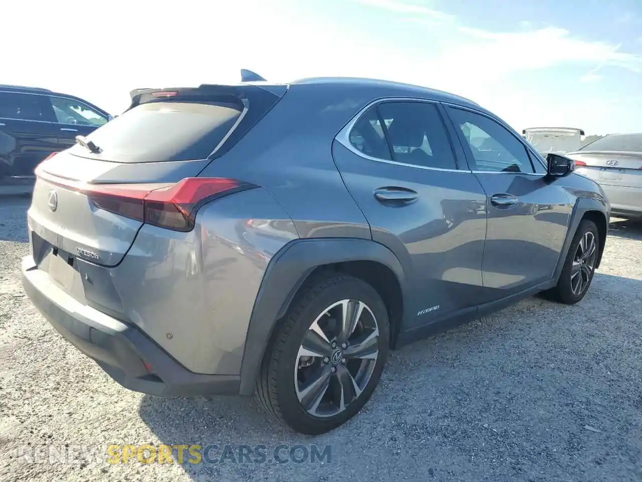 3 Фотография поврежденного автомобиля JTHP9JBH6L2023125 LEXUS UX 250H 2020
