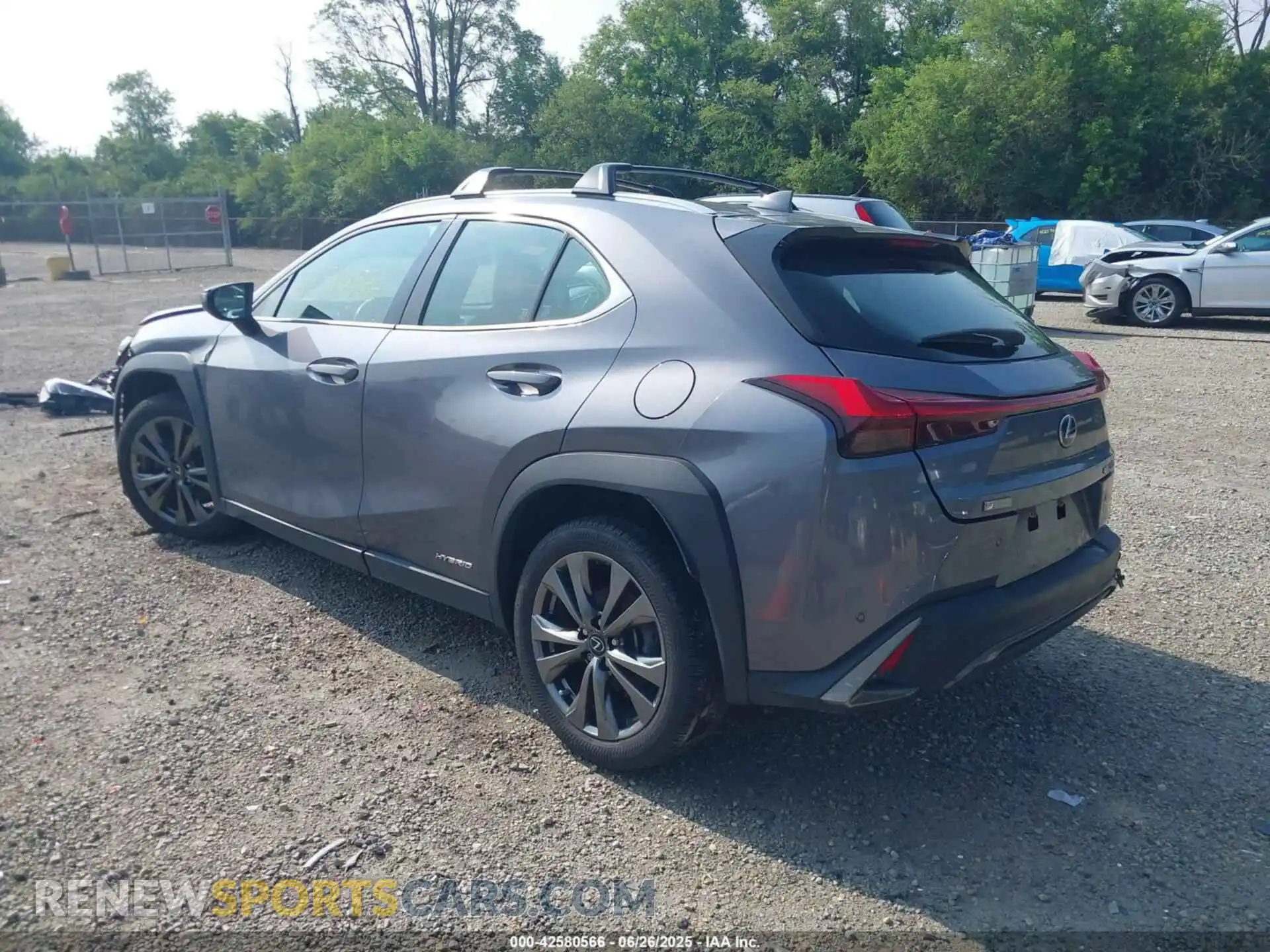 3 fotografías del automóvil dañado JTHE9JBHXM2045377 LEXUS UX 250H 2021