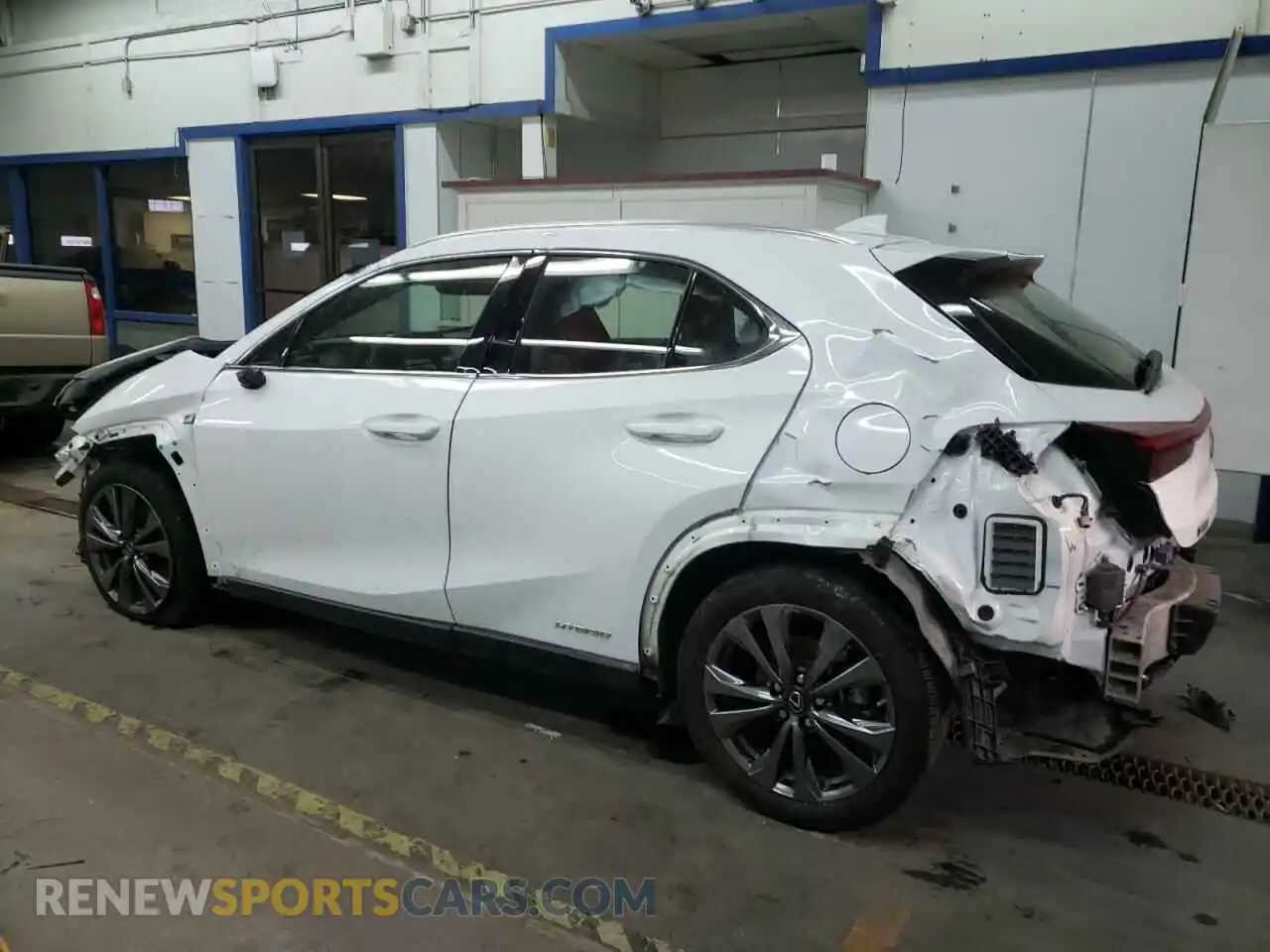 2 Фотография поврежденного автомобиля JTHR9JBH0M2045177 LEXUS UX 250H 2021