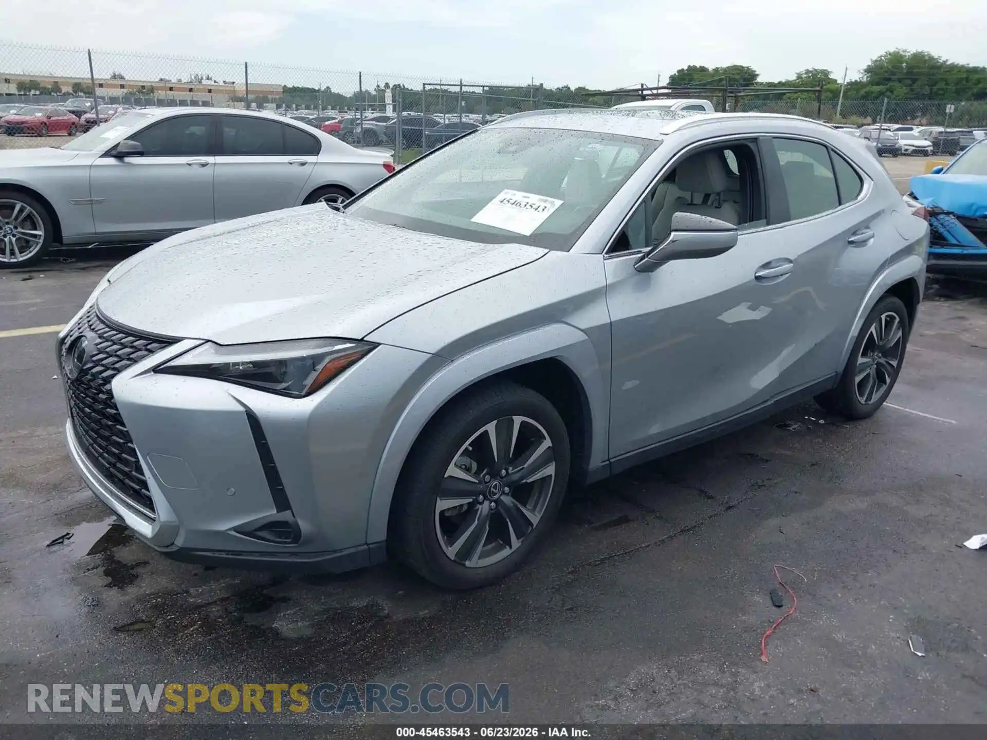 2 Фотография поврежденного автомобиля JTHP6JBH7P2141957 LEXUS UX 250H 2023