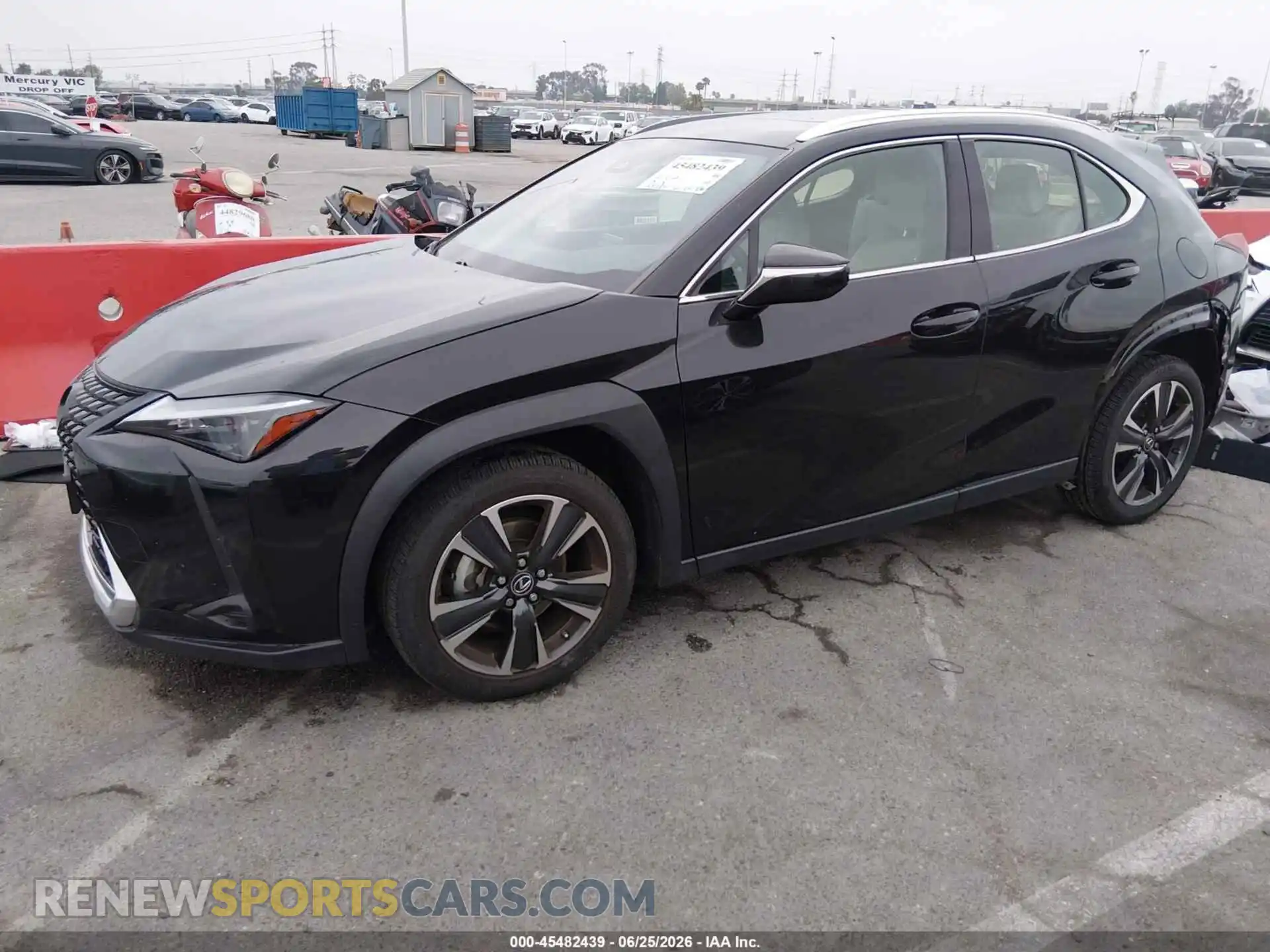 2 Фотография поврежденного автомобиля JTHX6JBH2P2145351 LEXUS UX 250H 2023