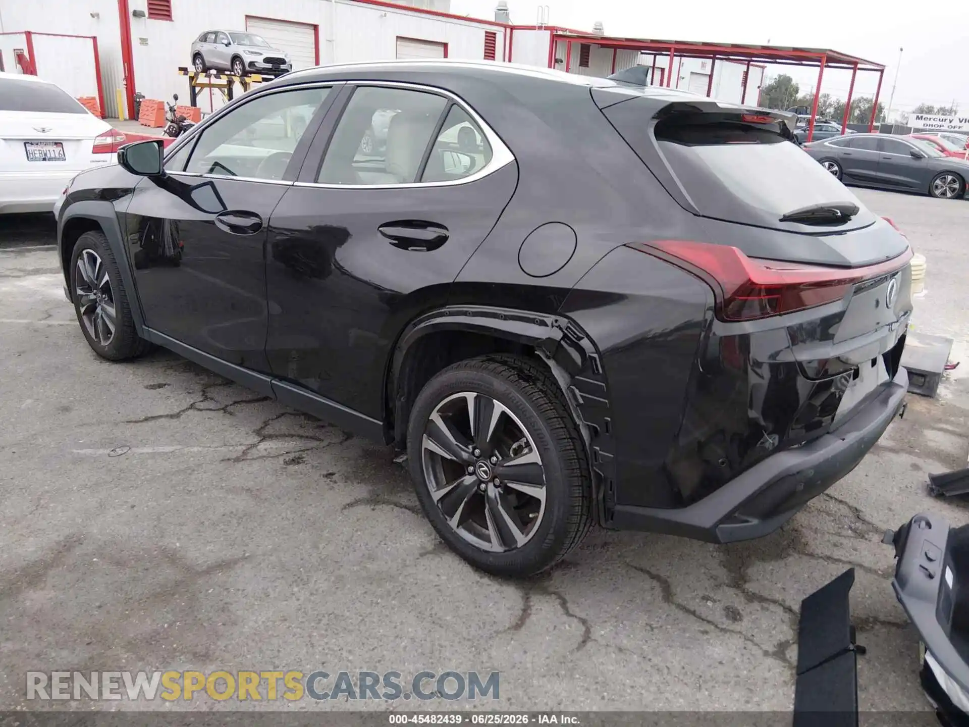 3 Фотография поврежденного автомобиля JTHX6JBH2P2145351 LEXUS UX 250H 2023