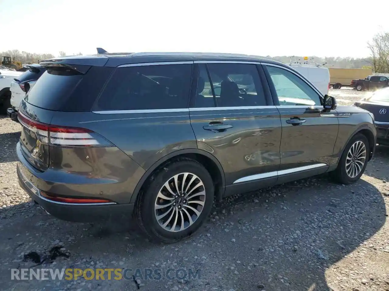 3 Photograph of a damaged car 5LM5J7WC1LGL02236 LINCOLN AVIATOR 2020