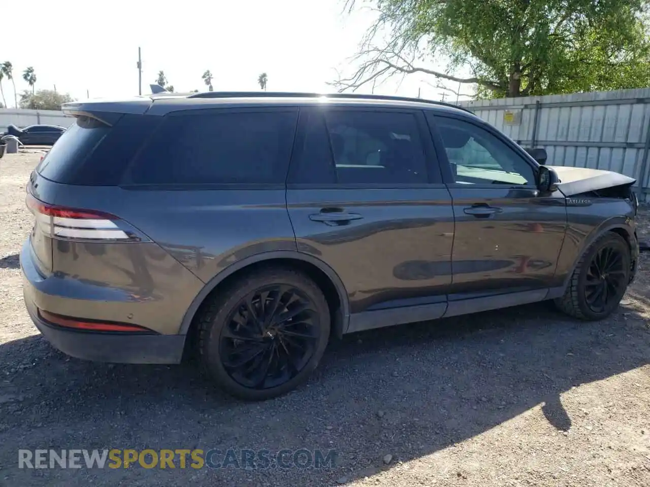 3 Photograph of a damaged car 5LM5J7WC3LGL28451 LINCOLN AVIATOR 2020