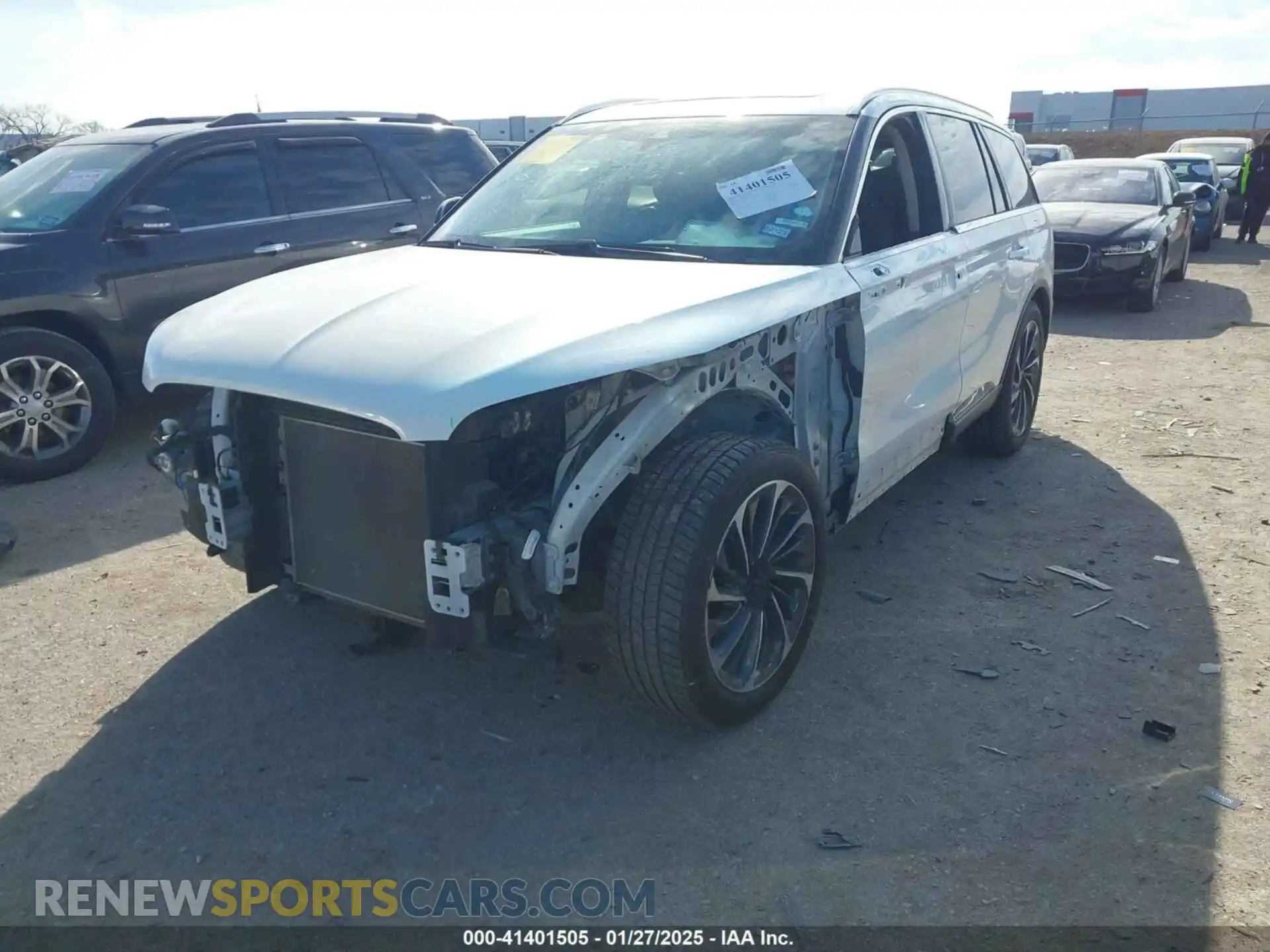 2 Photograph of a damaged car 5LM5J7XC2LGL14300 LINCOLN AVIATOR 2020