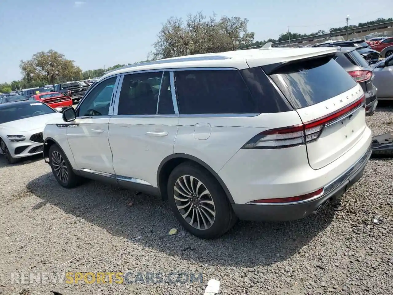2 Photograph of a damaged car 5LM5J7XC2LGL16550 LINCOLN AVIATOR 2020