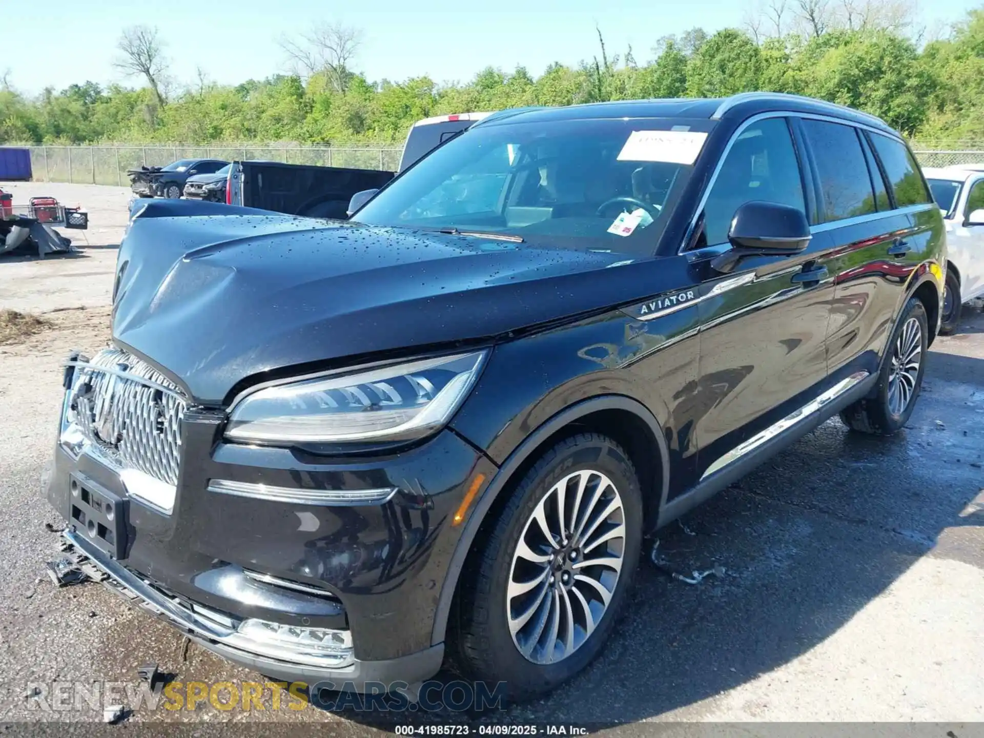 2 Photograph of a damaged car 5LM5J7XC4LGL15397 LINCOLN AVIATOR 2020