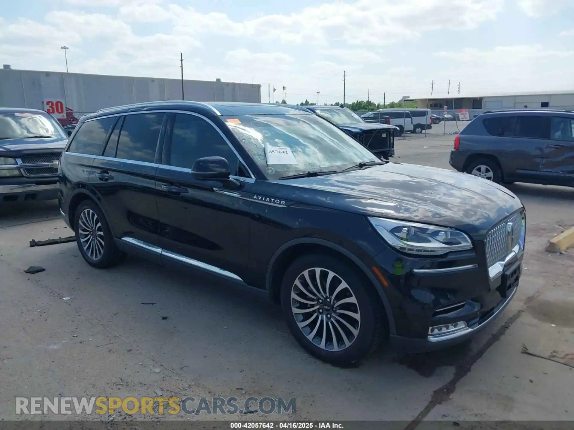 1 Photograph of a damaged car 5LM5J7XC9LGL28467 LINCOLN AVIATOR 2020