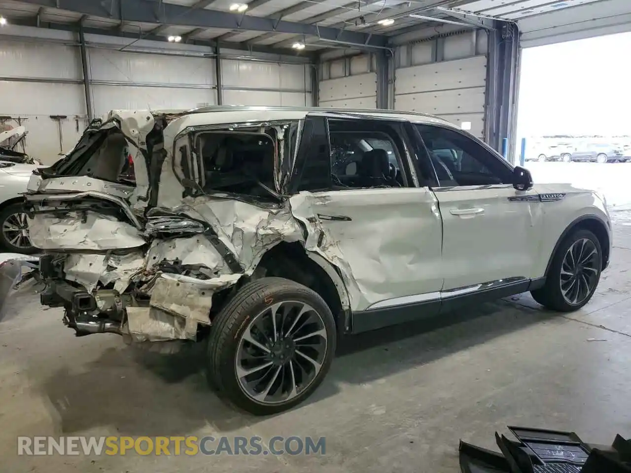 3 Photograph of a damaged car 5LM5J7XCXLGL02153 LINCOLN AVIATOR 2020
