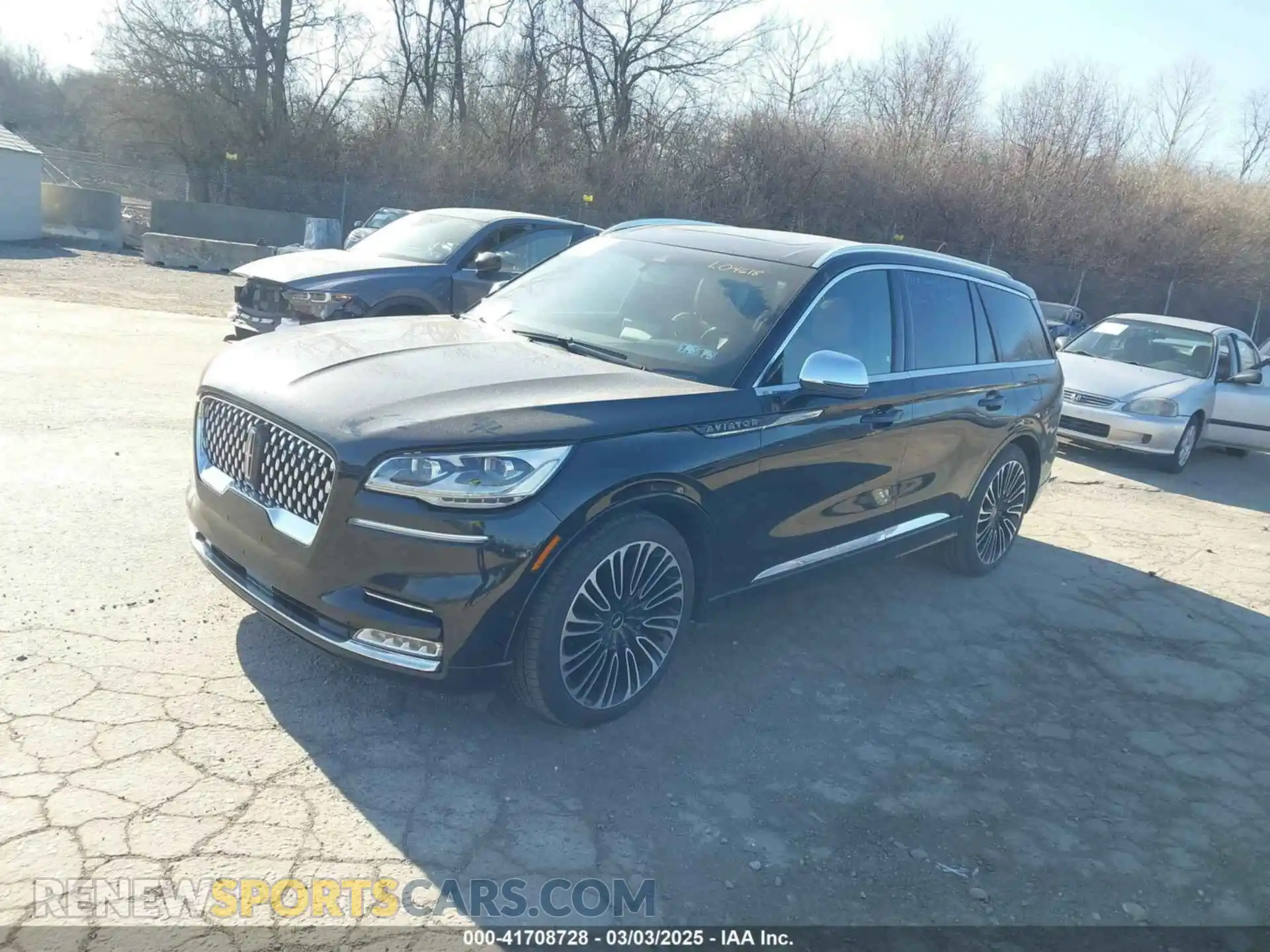 2 Photograph of a damaged car 5LM5J9XC0LGL04618 LINCOLN AVIATOR 2020