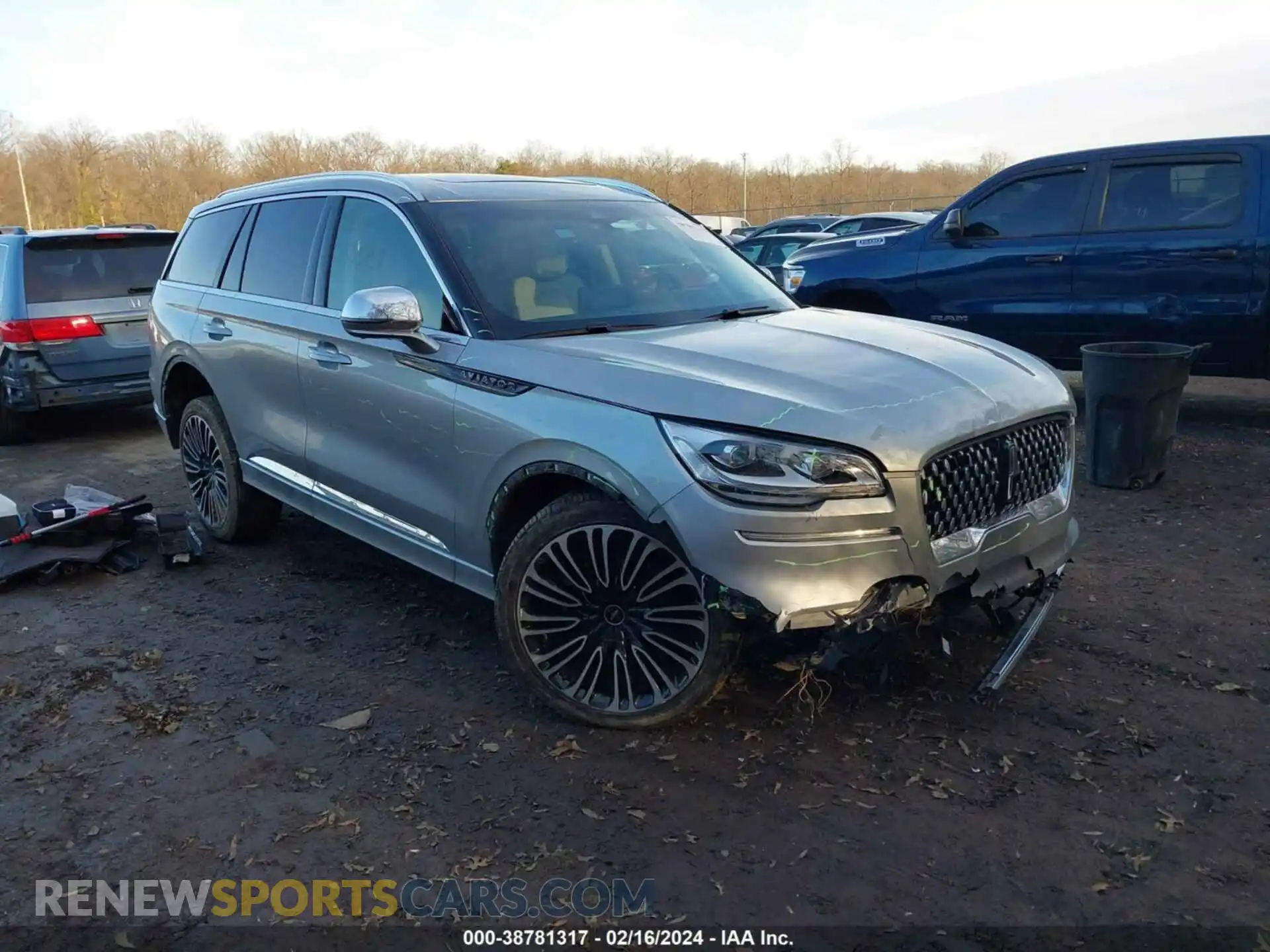 1 Photograph of a damaged car 5LM5J9XC7LGL03787 LINCOLN AVIATOR 2020