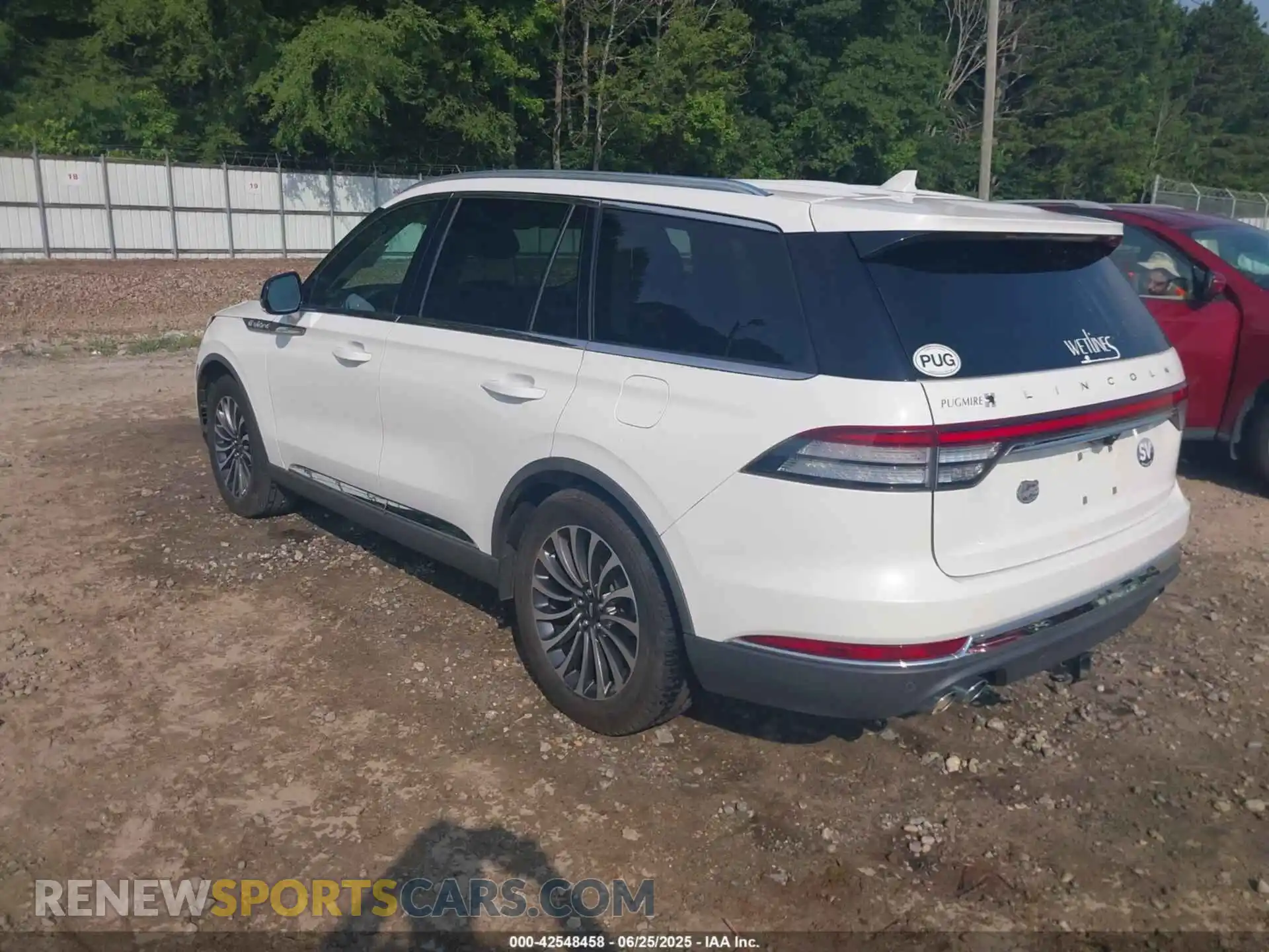 3 Photograph of a damaged car 5LM5J7WC2MGL01985 LINCOLN AVIATOR 2021