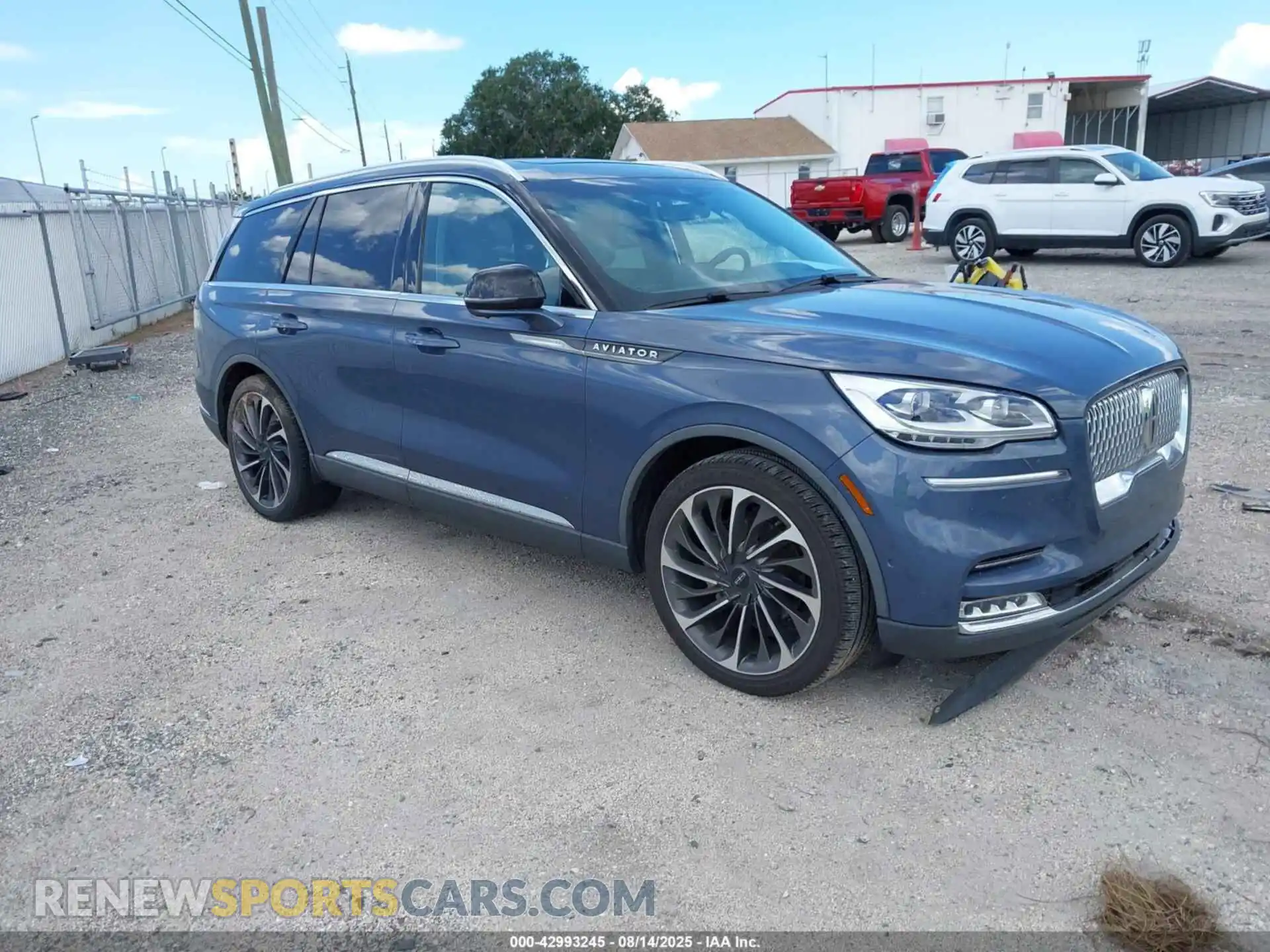 1 Photograph of a damaged car 5LM5J7WC7MGL00430 LINCOLN AVIATOR 2021