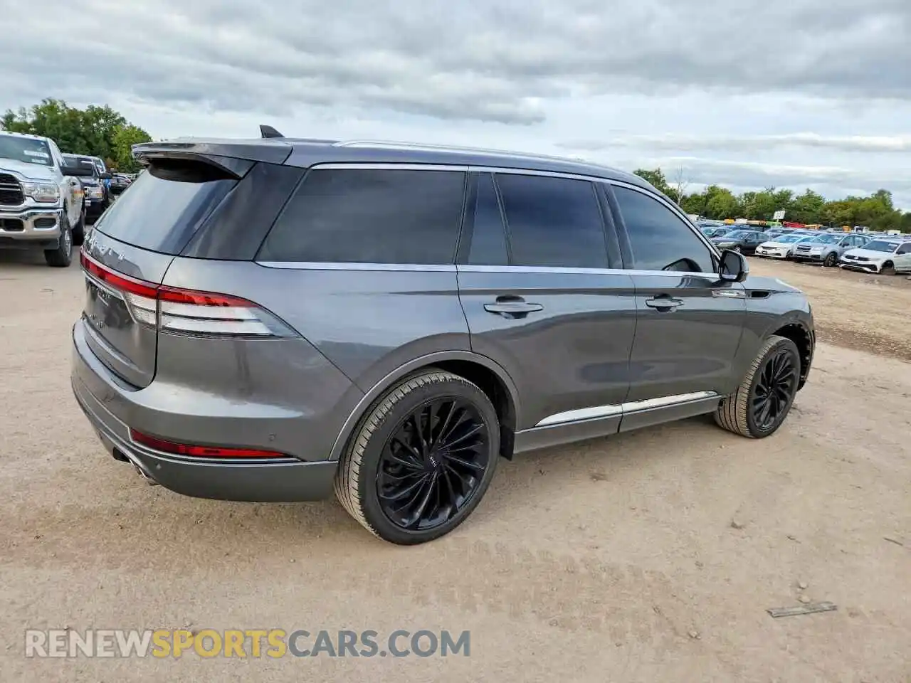 3 Photograph of a damaged car 5LM5J7XC7MGL03004 LINCOLN AVIATOR 2021