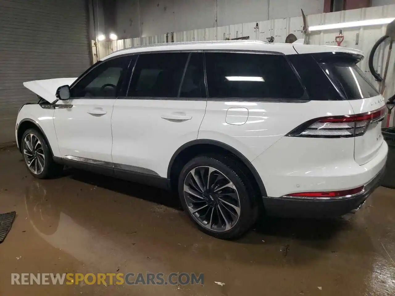 2 Photograph of a damaged car 5LM5J7XC9MGL00539 LINCOLN AVIATOR 2021