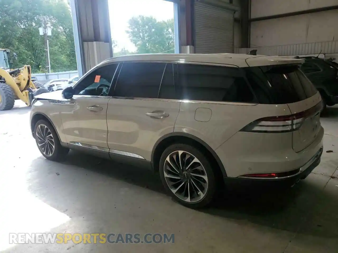 2 Photograph of a damaged car 5LM5J7XC9MGL13856 LINCOLN AVIATOR 2021