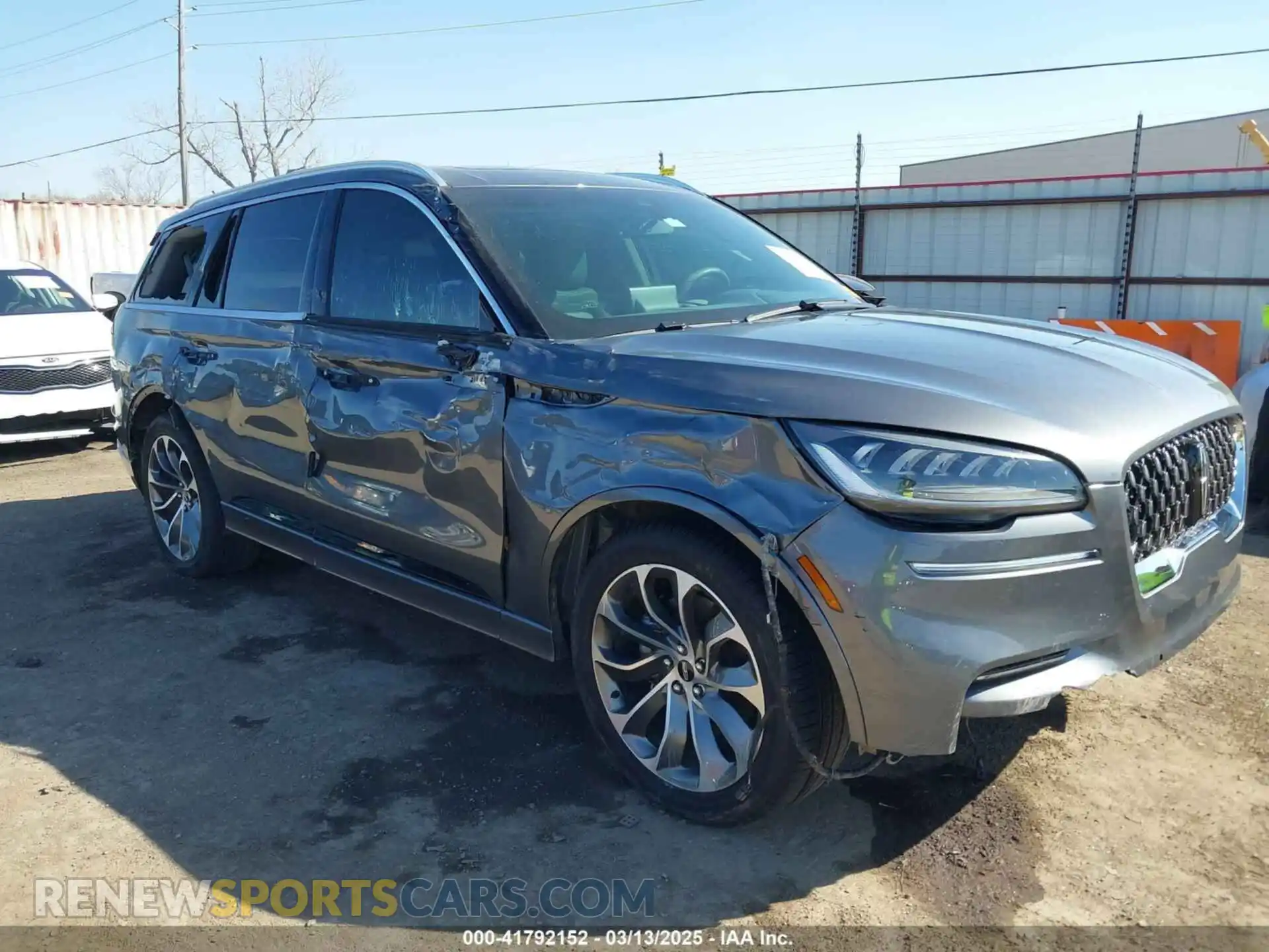 1 Photograph of a damaged car 5LMYJ8XY0MNL02044 LINCOLN AVIATOR 2021