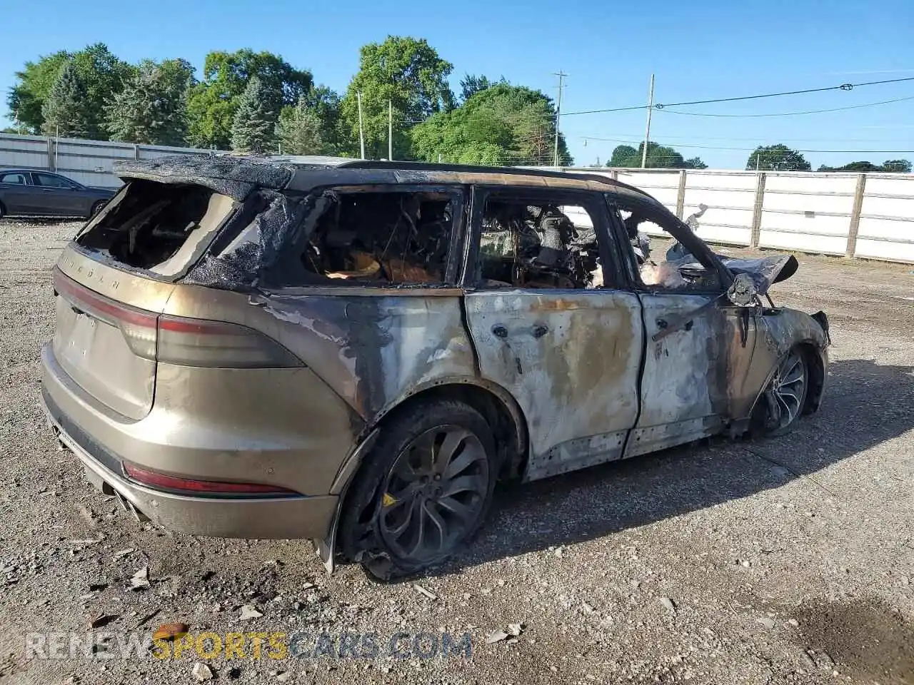 3 Photograph of a damaged car 5LMYJ8XY9MNL02284 LINCOLN AVIATOR 2021