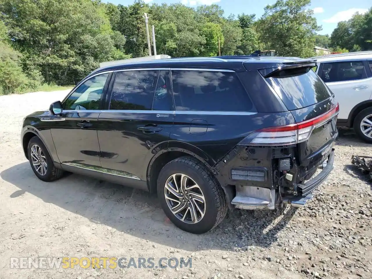 2 Photograph of a damaged car 5LM5J0XC6NGL07960 LINCOLN AVIATOR 2022