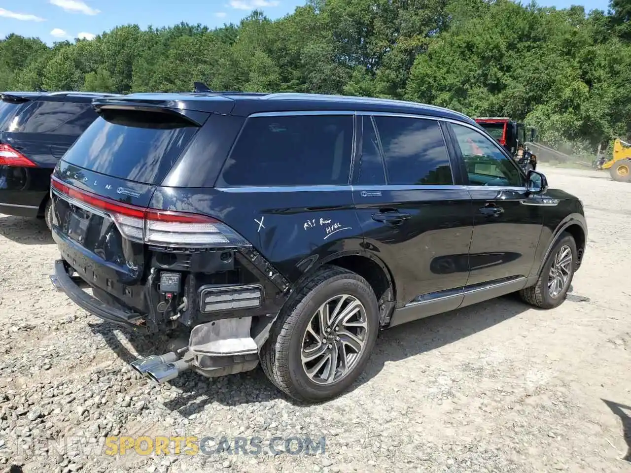 3 Photograph of a damaged car 5LM5J0XC6NGL07960 LINCOLN AVIATOR 2022
