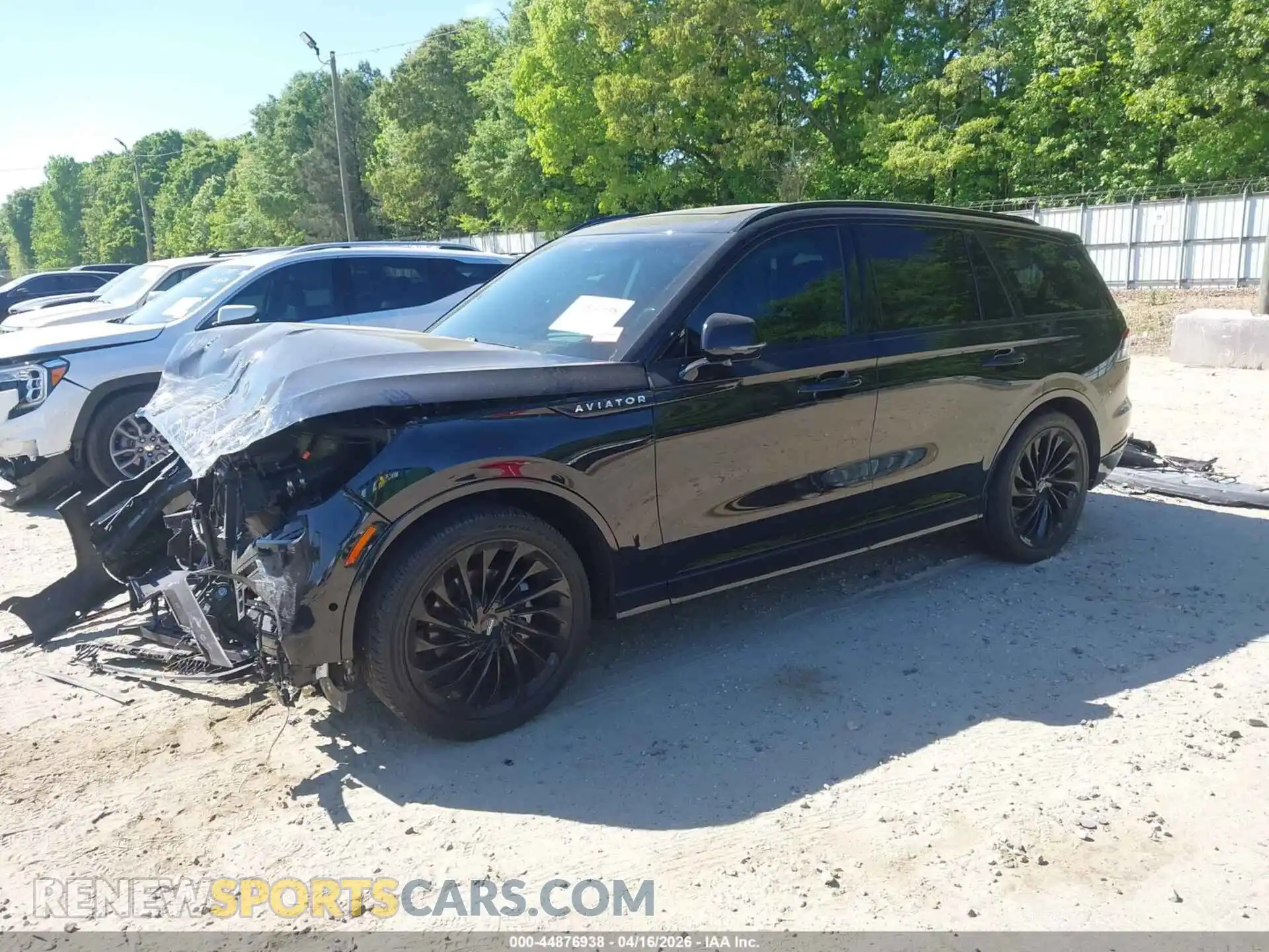 2 Photograph of a damaged car 5LM5J7WC3NGL13953 LINCOLN AVIATOR 2022