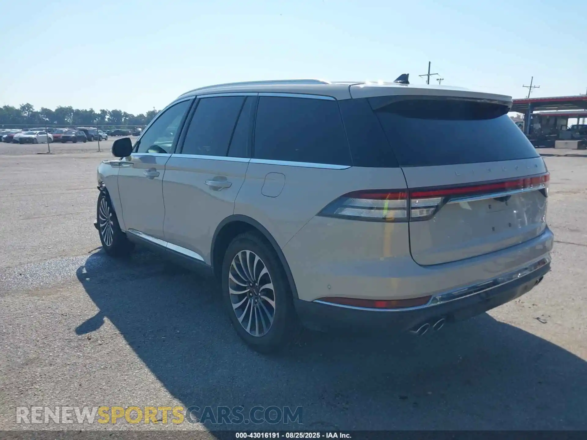 3 Photograph of a damaged car 5LM5J7WC3NGL22474 LINCOLN AVIATOR 2022