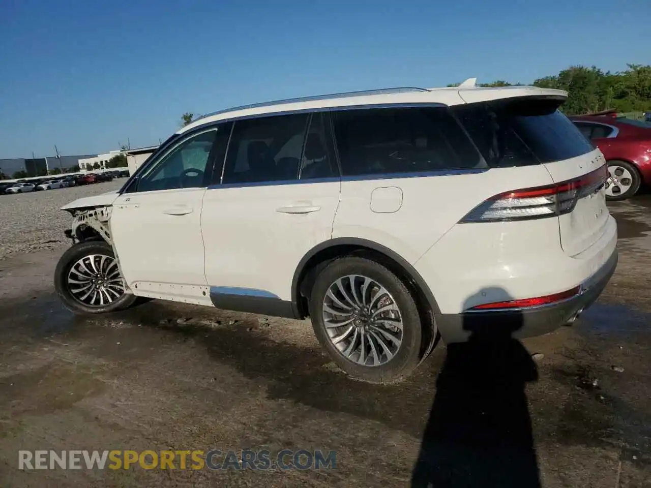 2 Photograph of a damaged car 5LM5J7WC4NGL17221 LINCOLN AVIATOR 2022