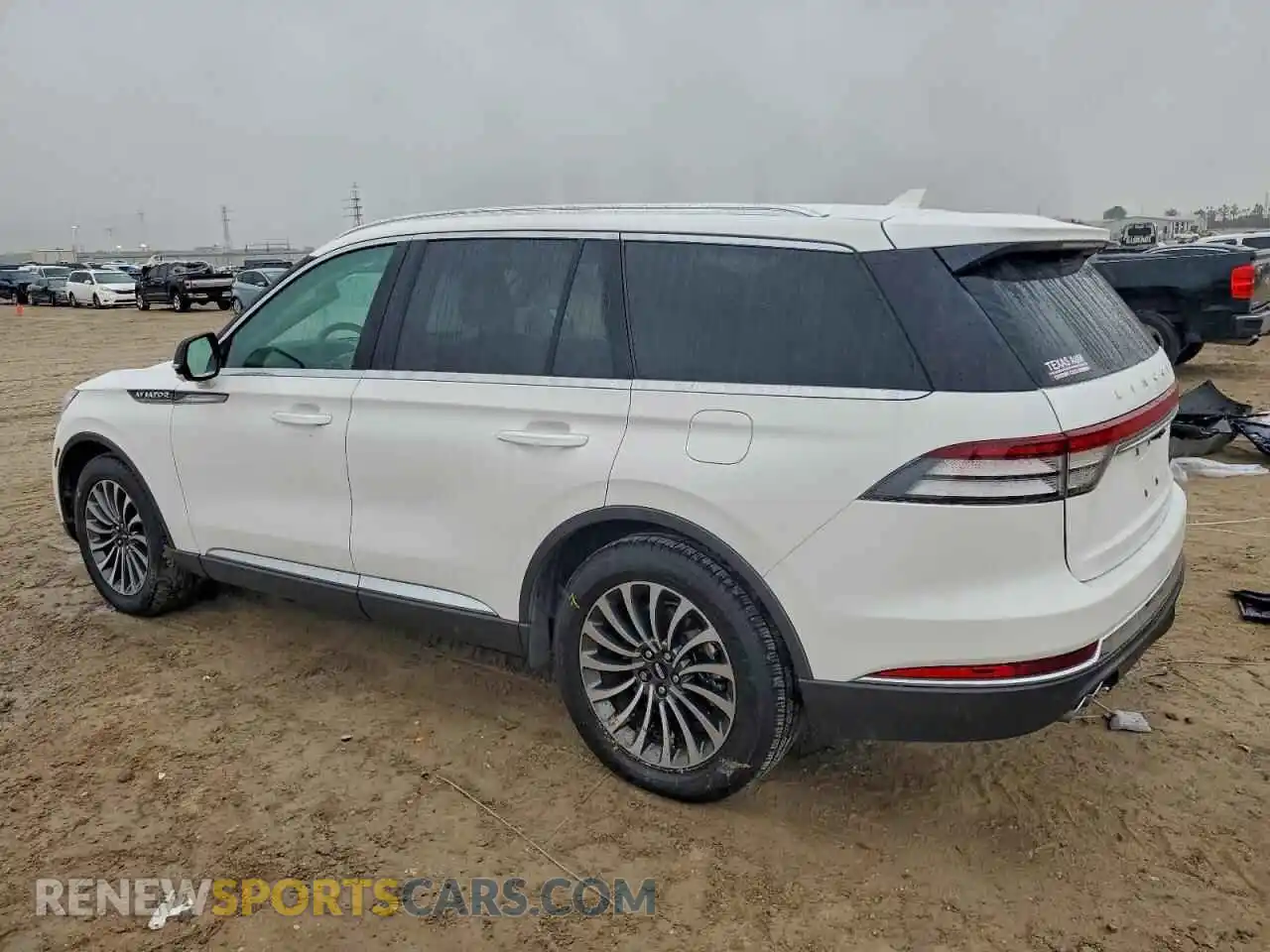 2 Photograph of a damaged car 5LM5J7WC6NGL05796 LINCOLN AVIATOR 2022