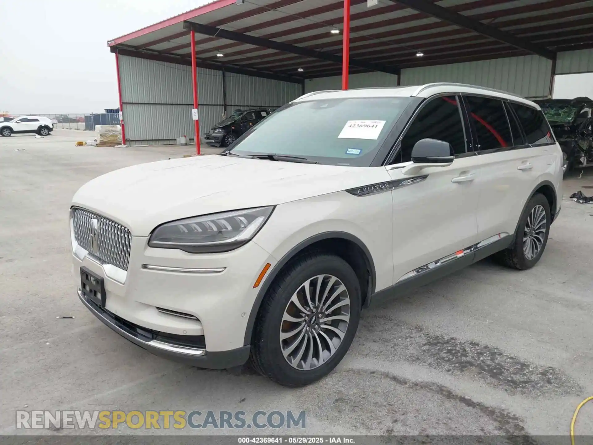 2 Photograph of a damaged car 5LM5J7WC9NGL01600 LINCOLN AVIATOR 2022