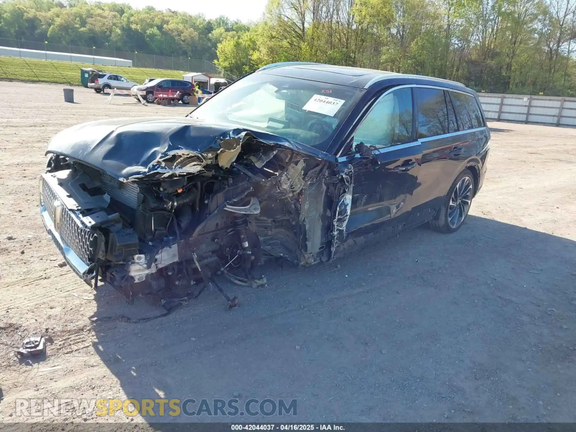 2 Photograph of a damaged car 5LM5J7XC1NGL08524 LINCOLN AVIATOR 2022