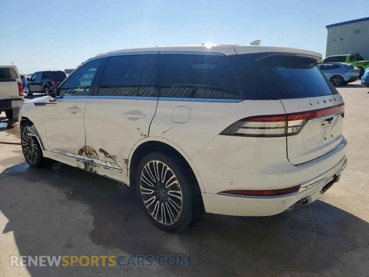 2 Photograph of a damaged car 5LM5J9XC7NGL08166 LINCOLN AVIATOR 2022