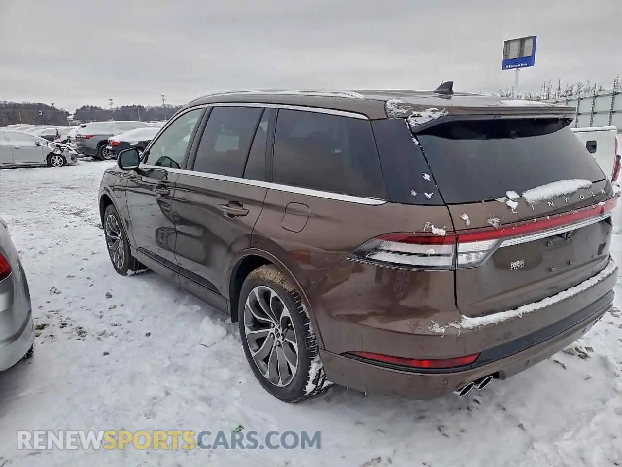 2 Фотография поврежденного автомобиля 5LMYJ8XY1NNL00529 LINCOLN AVIATOR 2022
