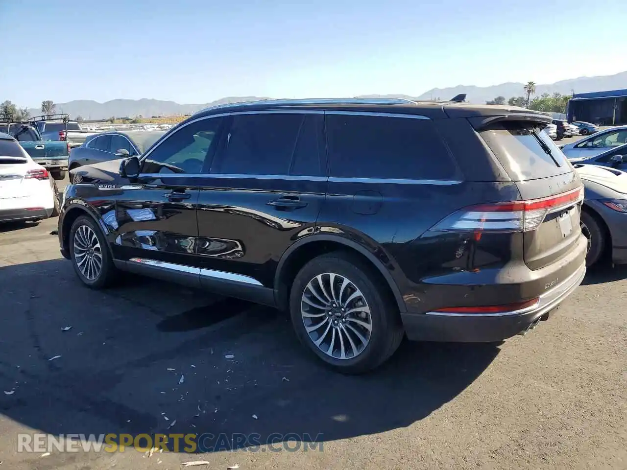 2 Photograph of a damaged car 5LM5J6WC2RGL08565 LINCOLN AVIATOR 2024