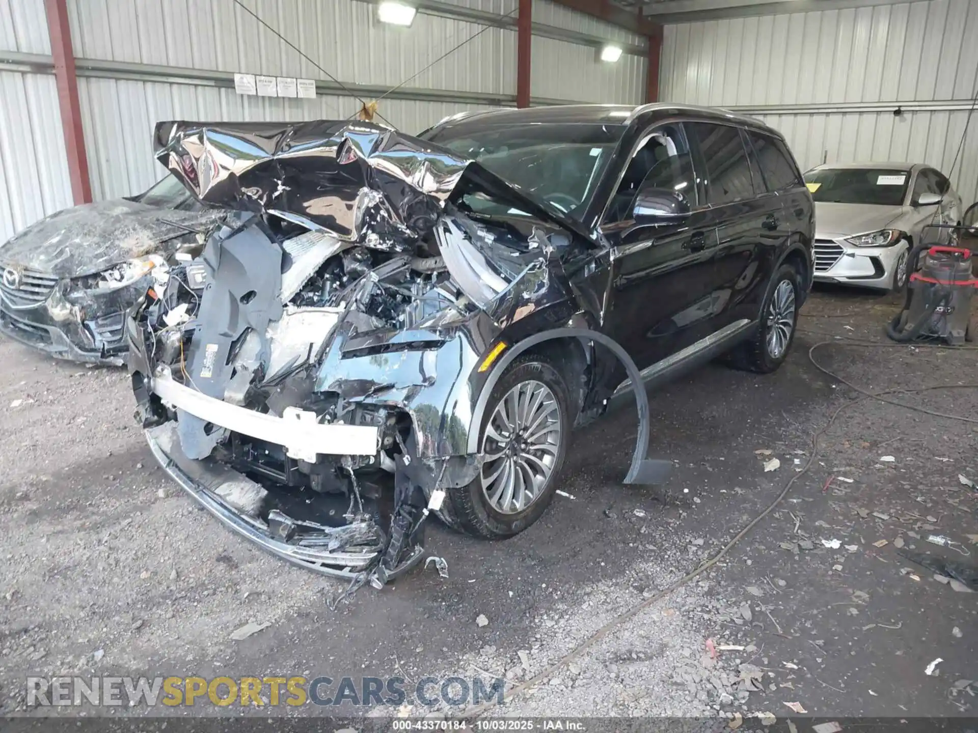 2 Photograph of a damaged car 5LM5J6XC1RGL01055 LINCOLN AVIATOR 2024