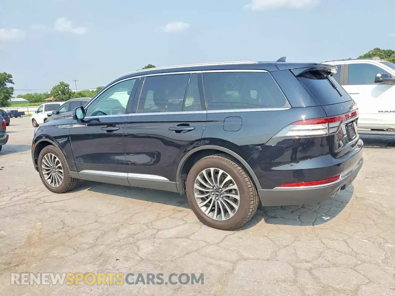 2 fotografías del automóvil dañado 5LM5J6XC9RGL03104 LINCOLN AVIATOR 2024