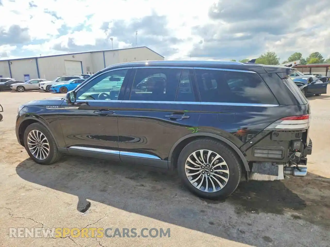 2 fotografías del automóvil dañado 5LM5J7WC0RGL05640 LINCOLN AVIATOR 2024
