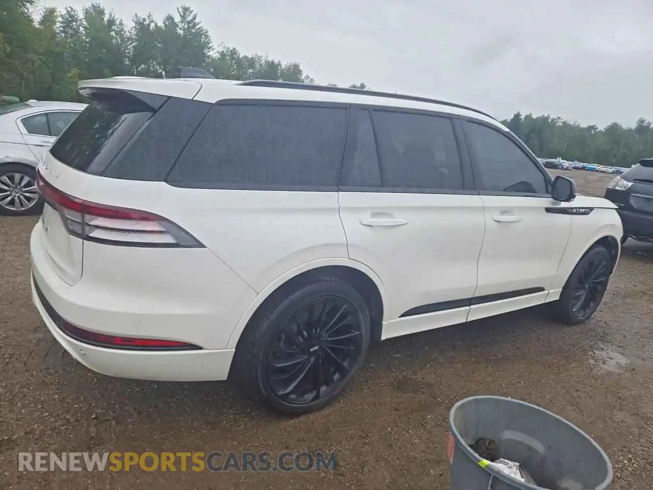 3 Photograph of a damaged car 5LM5J7XC5SGL04486 LINCOLN AVIATOR 2025