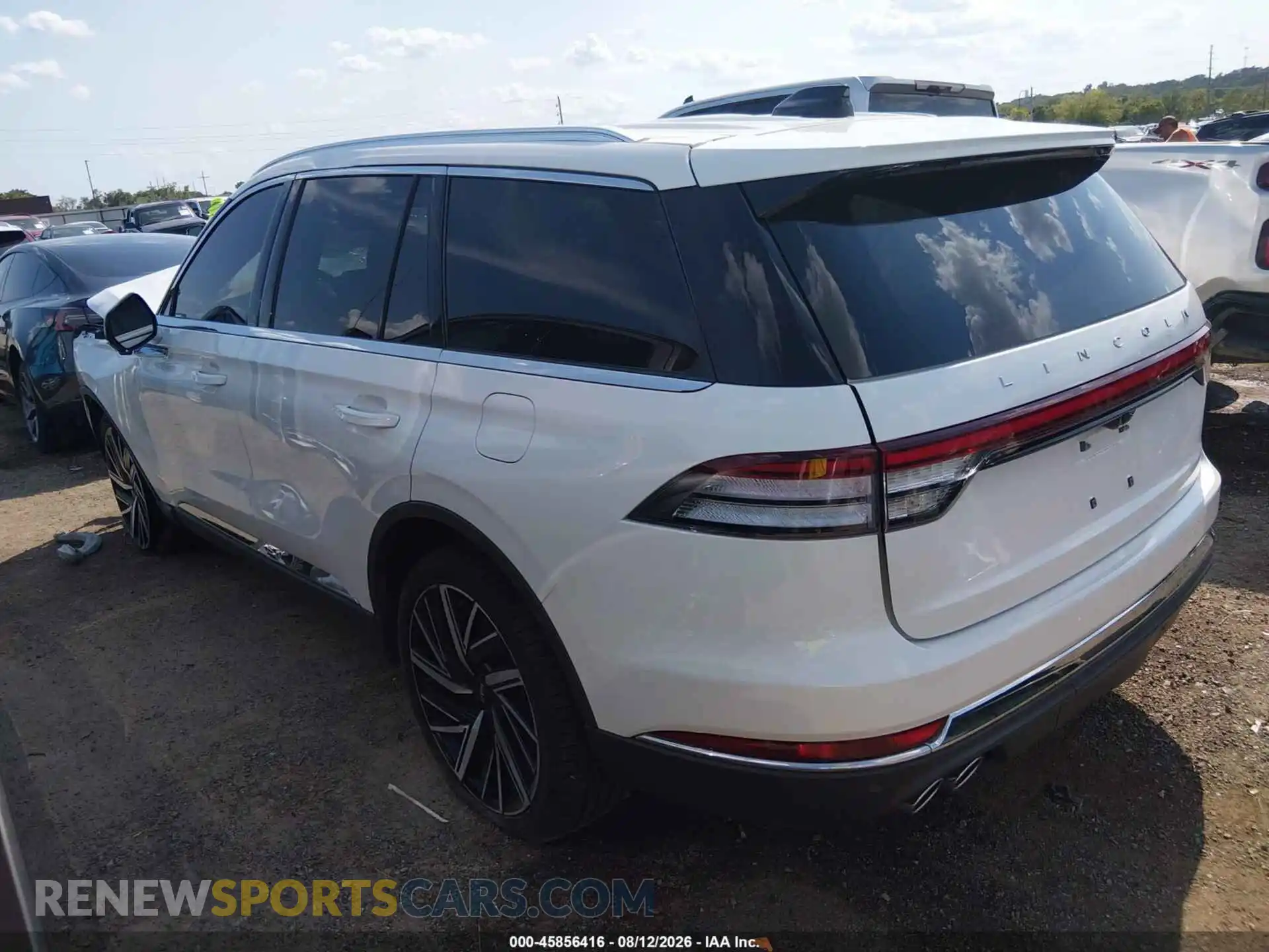 3 Photograph of a damaged car 5LM5J7XCXSGL08193 LINCOLN AVIATOR 2025