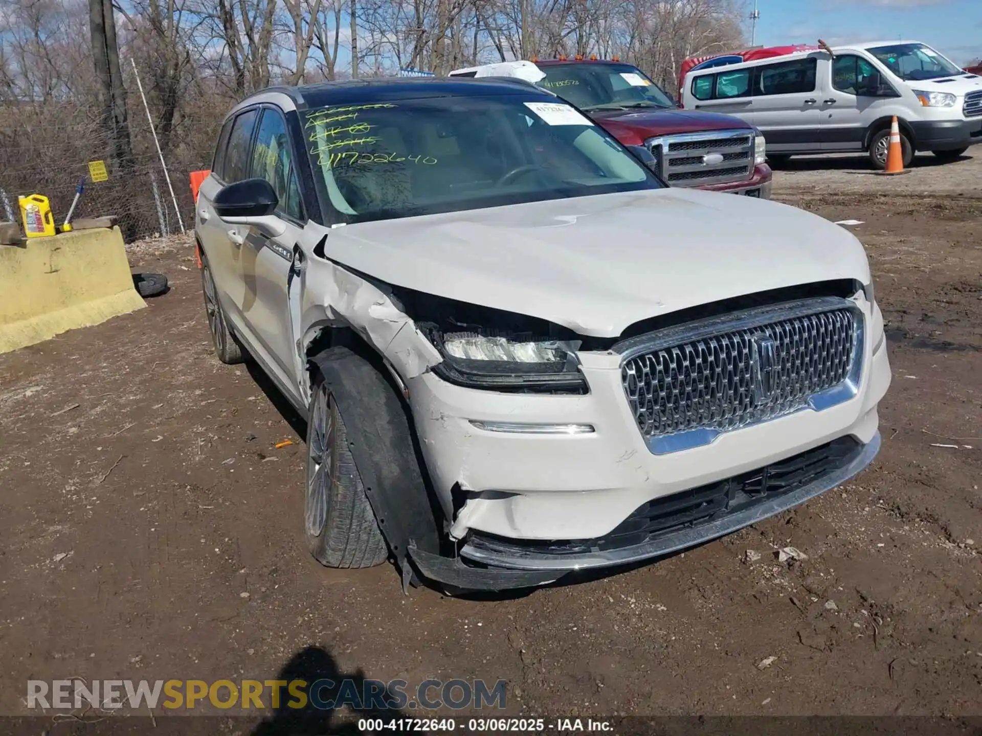1 Photograph of a damaged car 5LMCJ2C97LUL03945 LINCOLN CORSAIR 2020
