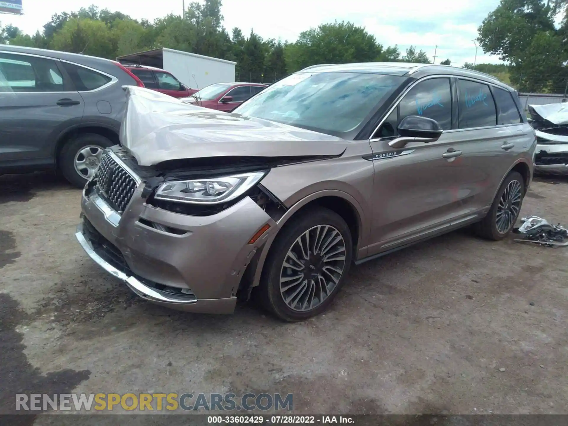 2 fotografías del automóvil dañado 5LMCJ2C99LUL21718 LINCOLN CORSAIR 2020