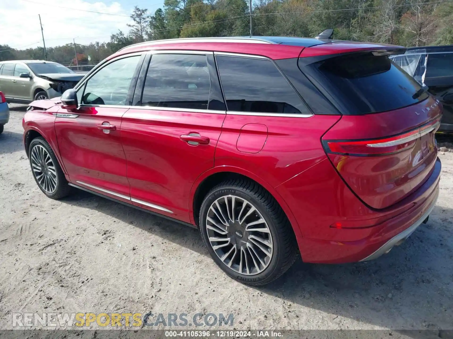 3 Фотография поврежденного автомобиля 5LMCJ2DH0LUL00214 LINCOLN CORSAIR 2020