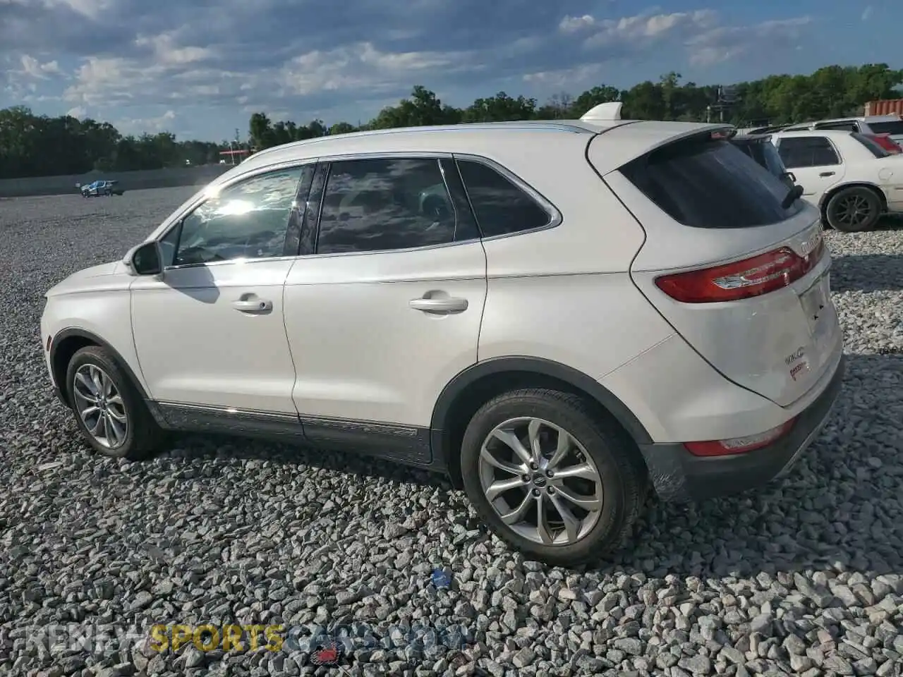 2 Photograph of a damaged car 5LMCJ2C99KUL18946 LINCOLN MKC 2019