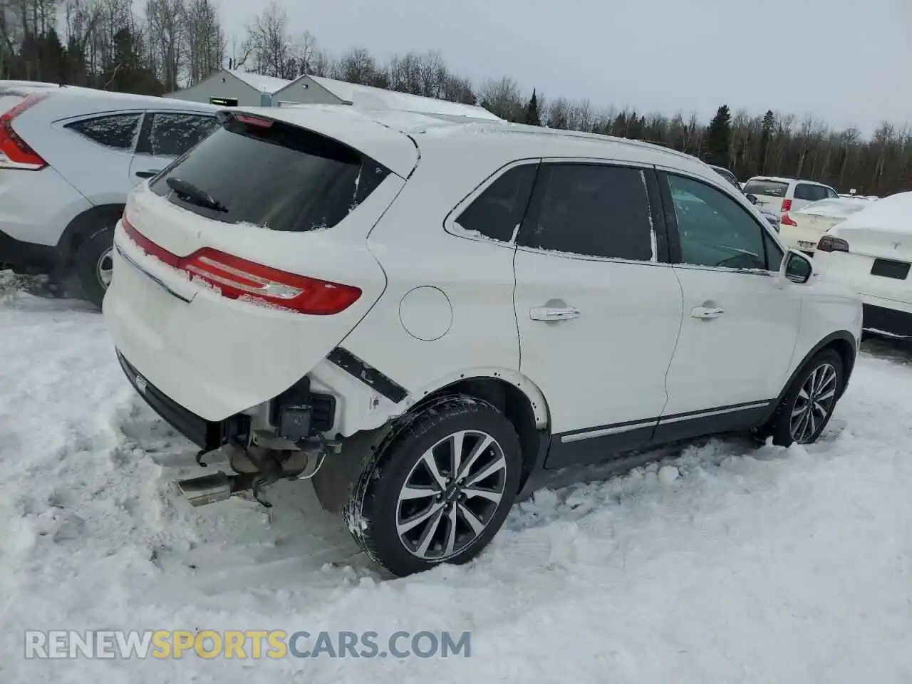 3 Photograph of a damaged car 5LMCJ3D96KUL48197 LINCOLN MKC 2019