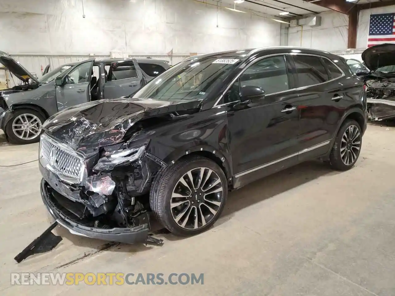 1 Photograph of a damaged car 5LMTJ3DH0KUL47912 LINCOLN MKC 2019