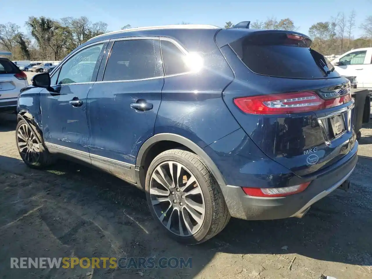 2 Photograph of a damaged car 5LMTJ3DH1KUL03207 LINCOLN MKC 2019